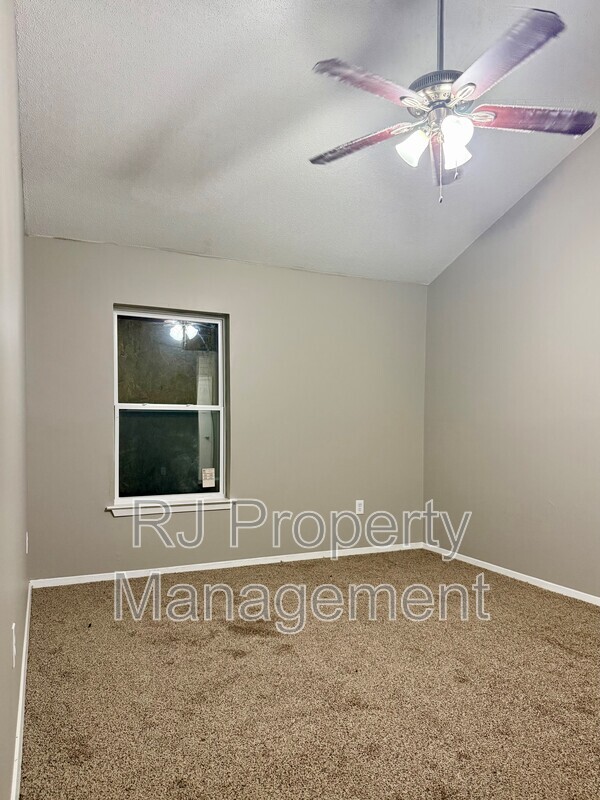 Building Photo - 3486 Meier Dr