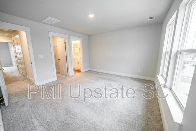 Building Photo - 181 Dalmatian Dr