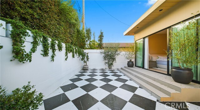 Building Photo - 8840 Ashcroft Ave