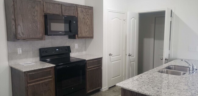 Building Photo - Killeen Duplex