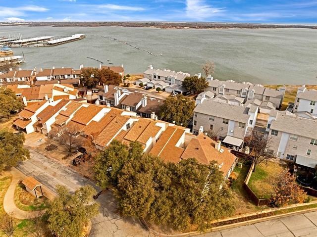 Building Photo - 26 Oakbrook Dr