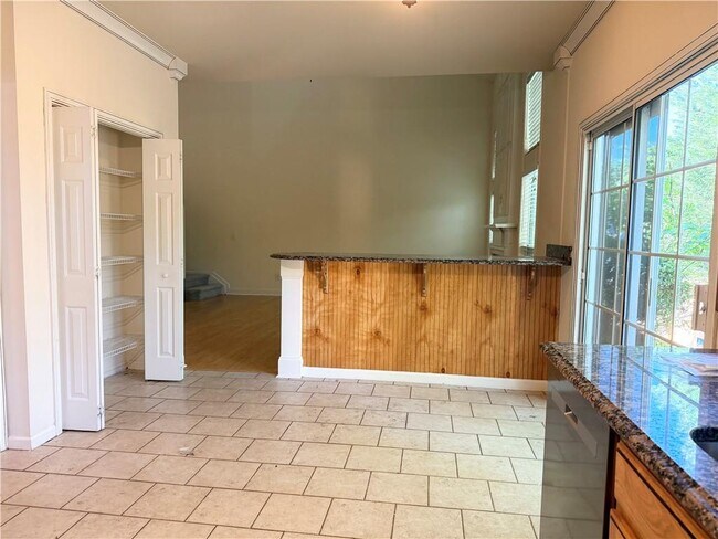 Building Photo - 6460 Whirlaway Dr