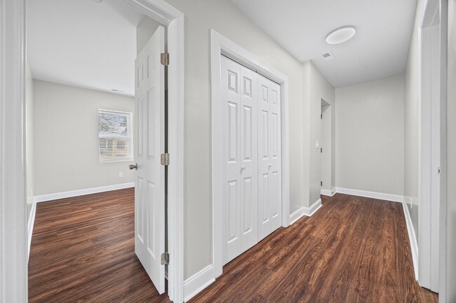 Building Photo - Super Cute, tastefully remodeled 3-Bed, 2-Bath home in Gastonia.