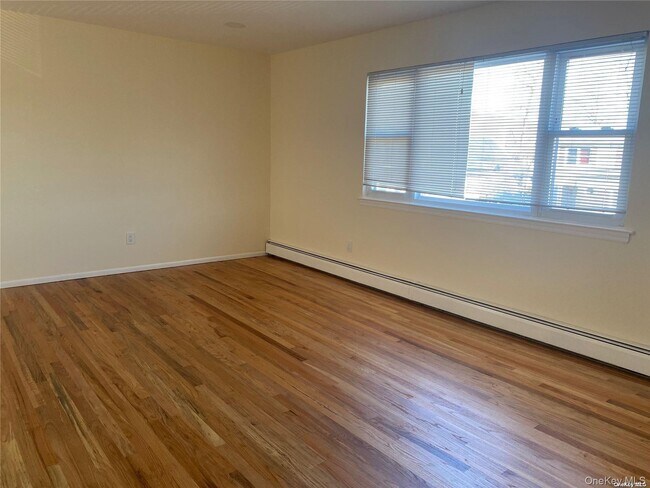 Building Photo - 69 Inwood Rd