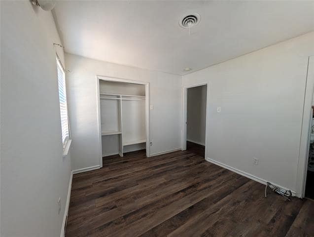 Building Photo - 2514 Muret St