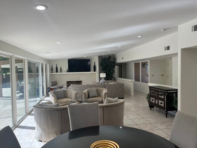 Building Photo - 76829 Iroquois Dr