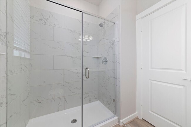 Building Photo - 32906 School Hl Rd