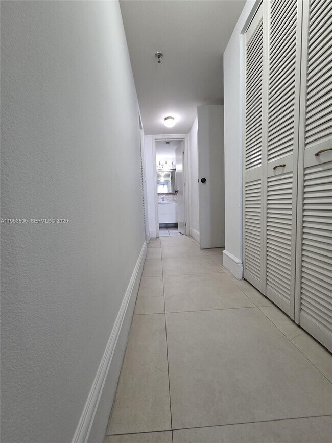 Building Photo - 2401 Collins Ave