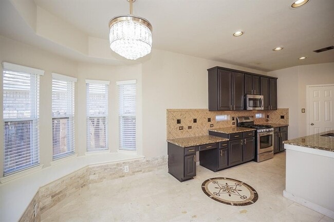 Building Photo - 20718 Sapphire Lake Rd