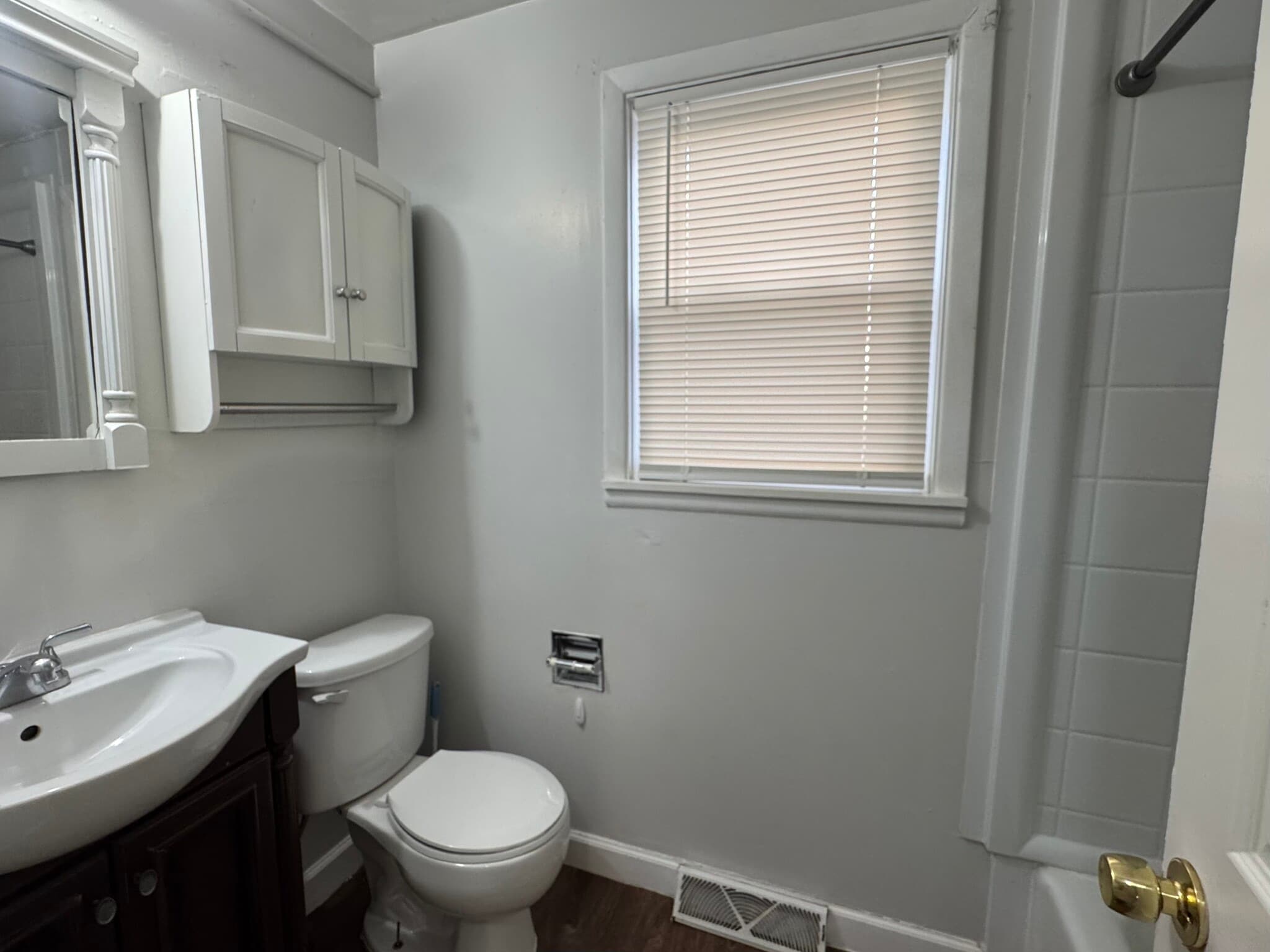 Building Photo - 930 Pius Ln