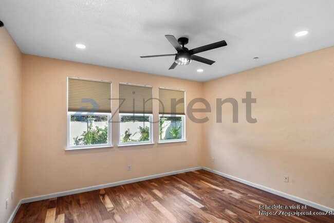 Building Photo - 1198 Saratoga Pl