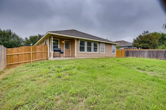 Building Photo - 123 Loon Lake Dr
