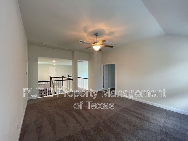 Building Photo - 716 Expedition Way
