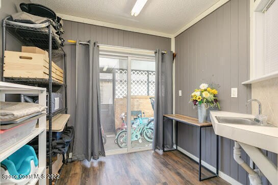 Building Photo - 6385 Banks Ave