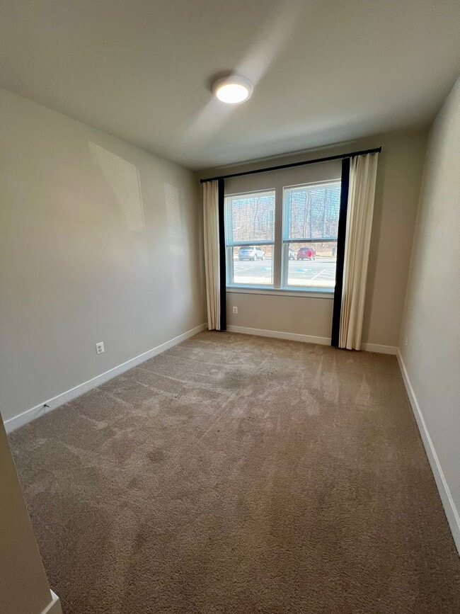 Building Photo - 10421 Resort Road