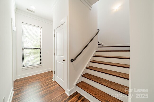 Building Photo - 3254 Noda Blvd