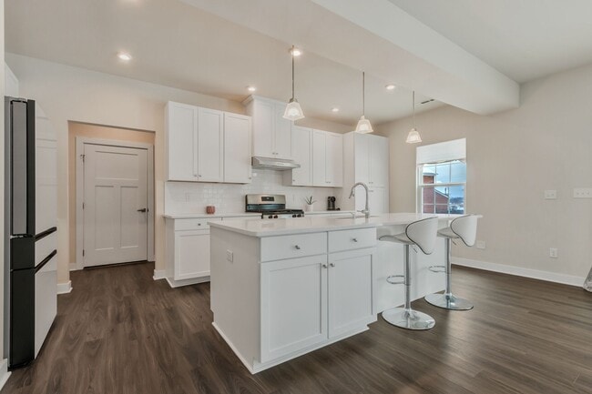 Building Photo - 302 Finnegan Ct