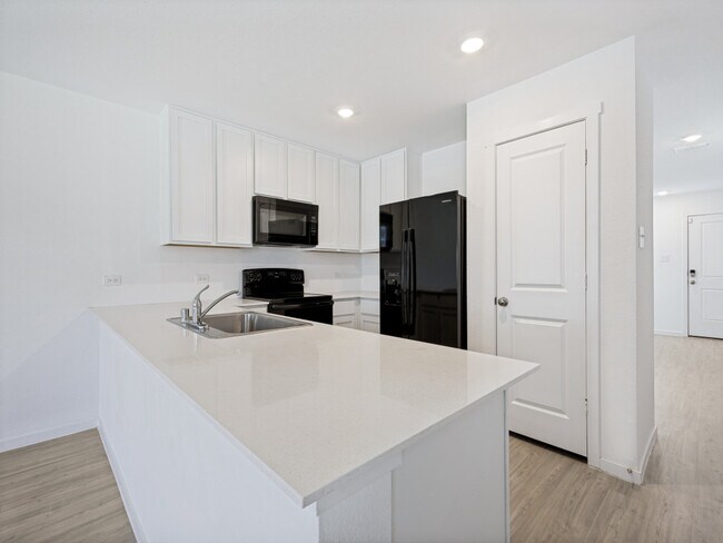 Building Photo - 6736 Bramblewood Dr