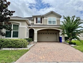 Building Photo - 2504 Amati Dr
