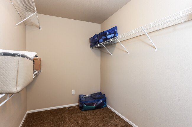 Walk- In Closet (stuff not included) - 3453 Curlew Dr