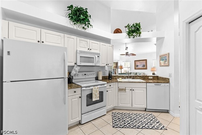Building Photo - 12181 Summergate Cir