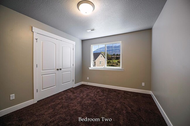 Building Photo - 938 S 2040 W