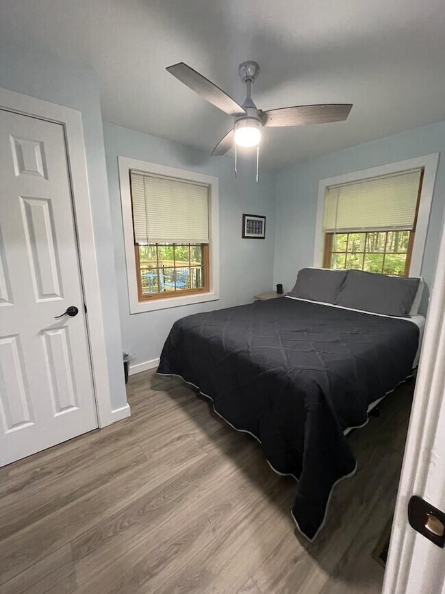 Room #1 - 5804 Barnhart Rd