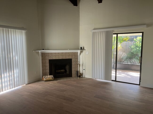 Building Photo - 442 Myrtlewood Rd