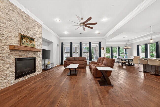 Building Photo - 32607 Wingfoot Cir