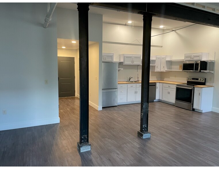 Building Photo - 259 Jb Wise Pl