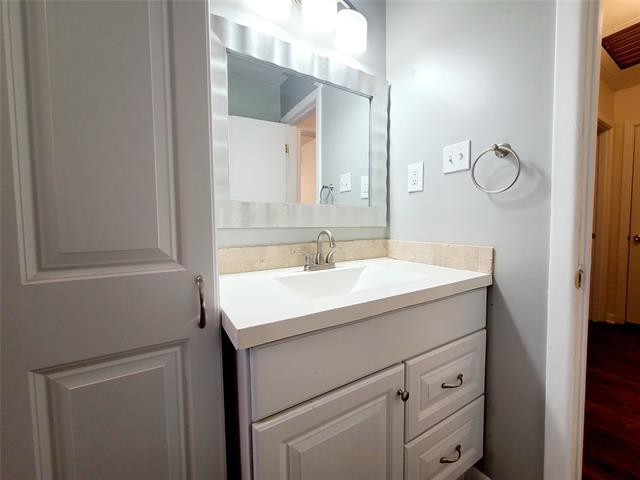 Building Photo - 3108 Mayhew Dr