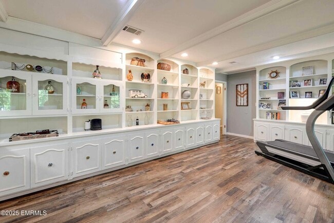 Building Photo - 108 Frances Ave