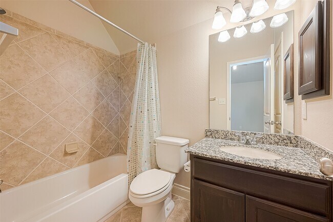 Building Photo - 14113 Timber Bluff Dr