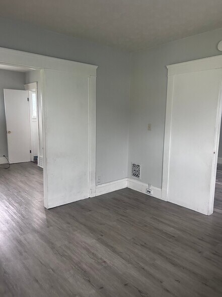 Building Photo - 13414 Ferris Ave