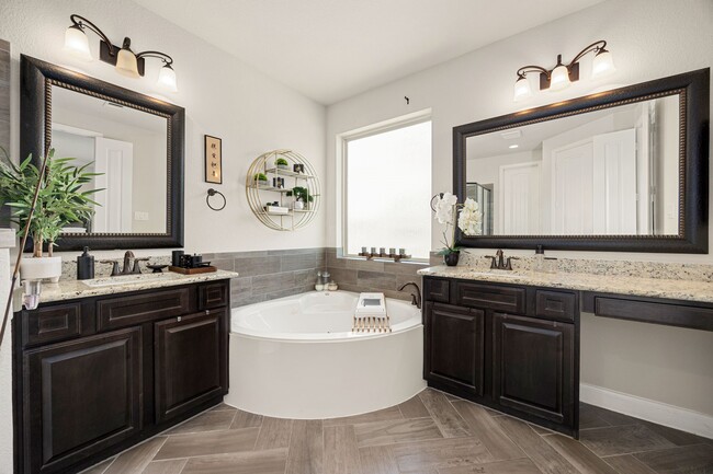 Building Photo - 9338 Taylor Cliff Ln