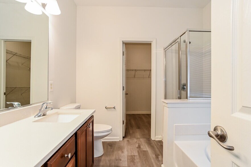 Building Photo - 5001 Shocco Ln