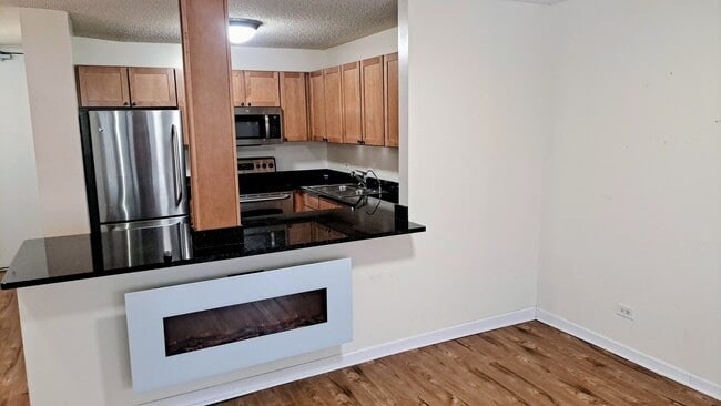 Building Photo - 30 E Huron St