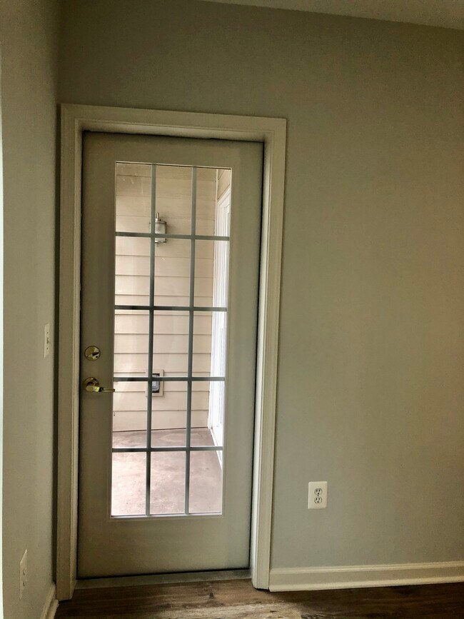 Building Photo - 2729 Gallows Rd