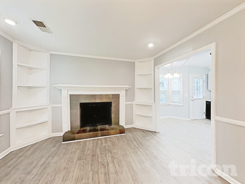 Building Photo - 308 Kenton Dr