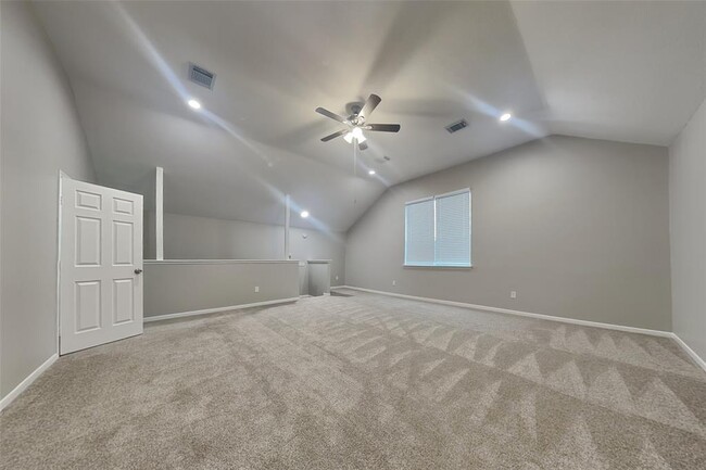 Building Photo - 7102 Blanco Pines Dr