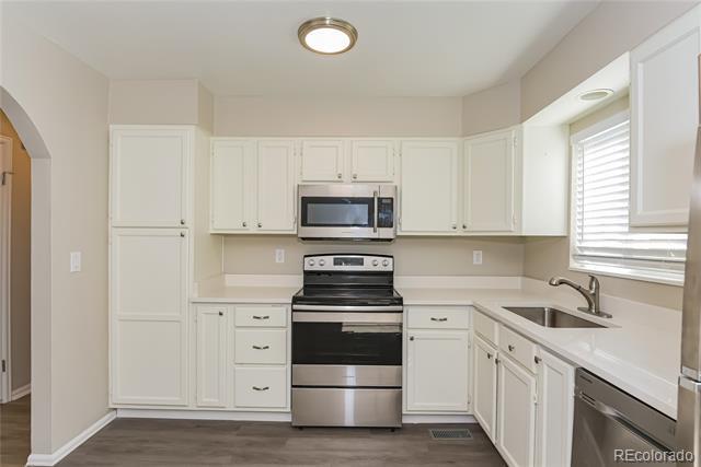 Building Photo - 16797 E Mansfield Cir