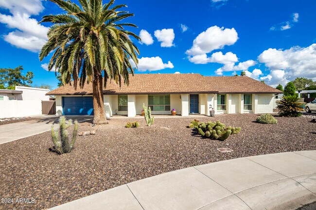 Building Photo - 4912 E Friess Dr