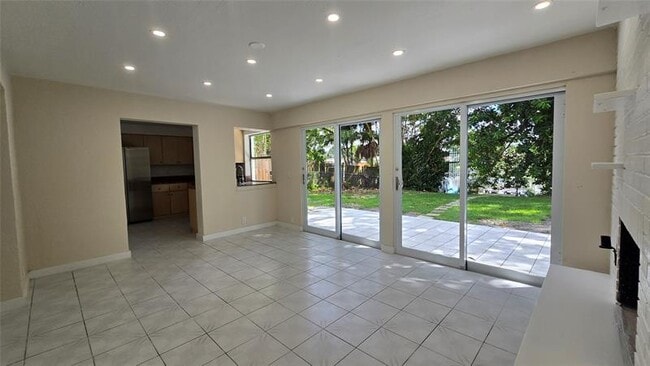 Building Photo - 486 NW 69th Terrace