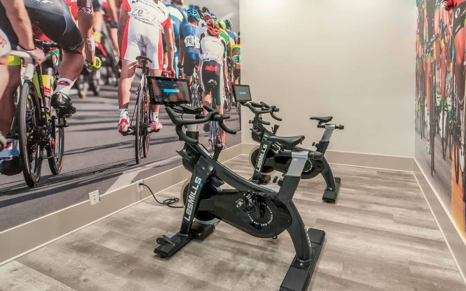 Building Photo - 9276 Vintage Hills Way