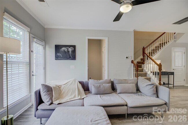 Building Photo - 629 6th Baxter Crossing