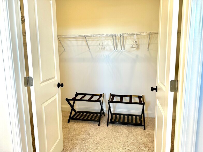 Building Photo - 203 Southerby Bluffs Ct