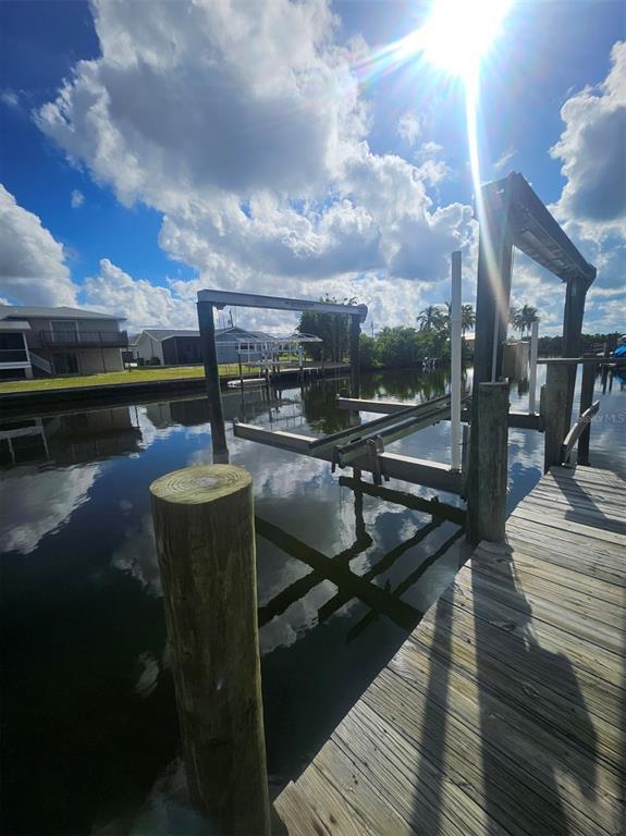 Building Photo - 4420 Palm Dr