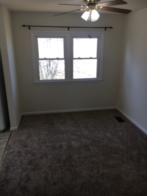 Building Photo - 8373 Grove Angle Rd