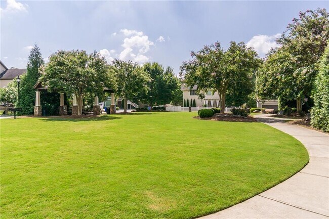 Building Photo - 80 Jesse Hill Jr Dr SE