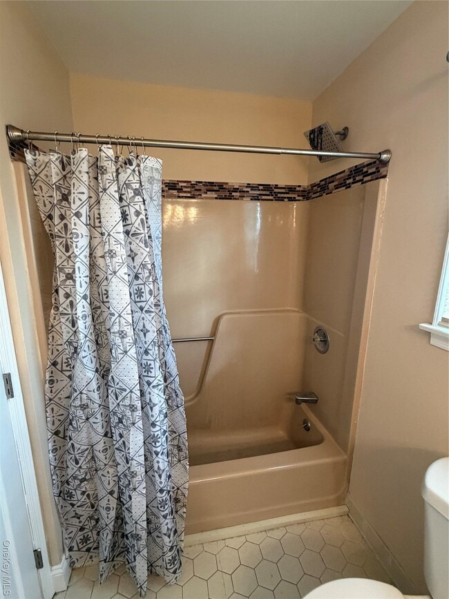 Building Photo - 511A 6th St